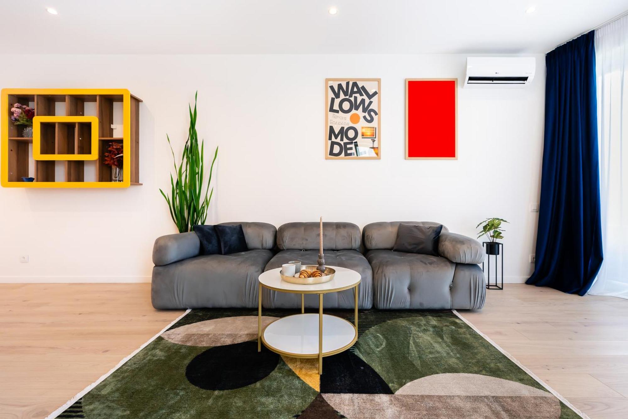 Roots One - Lakeview Escape With Balcony & Parking Bukarest Exteriör bild